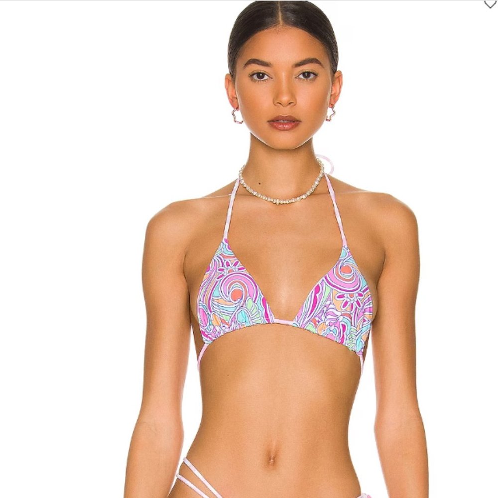 NWT Revolve x VDM the label Blair Reversible Kaleidoscope Swirl Bubble Gum Top M